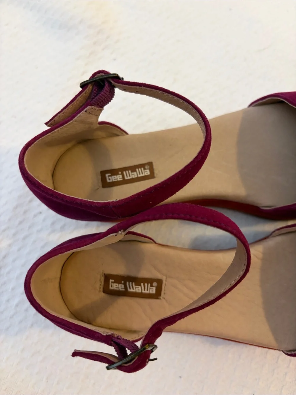 Gee Wawa Leather Suede Two-Tone Magenta & Red Ankle Strap Platforms Size 6M